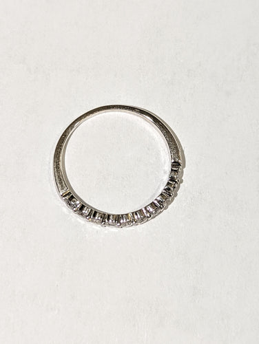 Bague Alliance diamants demi tour 58 Facettes