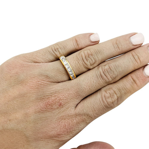 Bague 52 Bague en or jaune, diamants princesses. 58 Facettes 30954