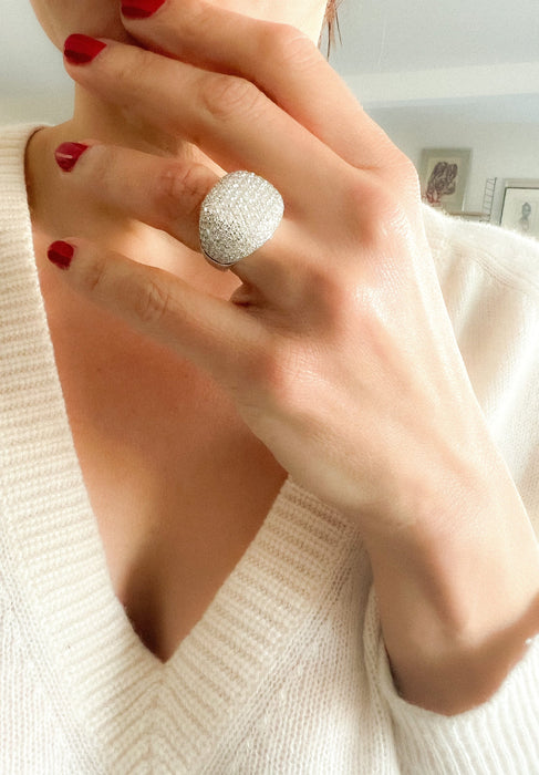 Bague Bague boule en or gris et diamants 58 Facettes 1