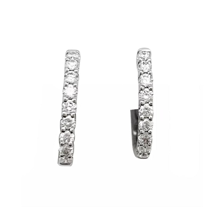 Boucles d'oreilles Paire de petites créoles en or blanc, diamants. 58 Facettes 33196