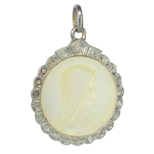 Pendentif Pendentif Marie diamant et plaque de nacre 58 Facettes 23191-0413