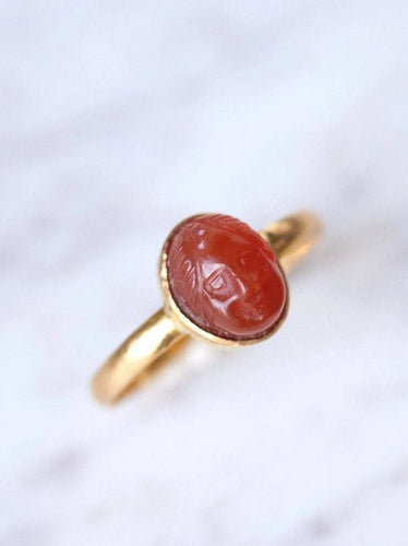 Bague Bague ancienne en or jaune et camée cornaline 58 Facettes