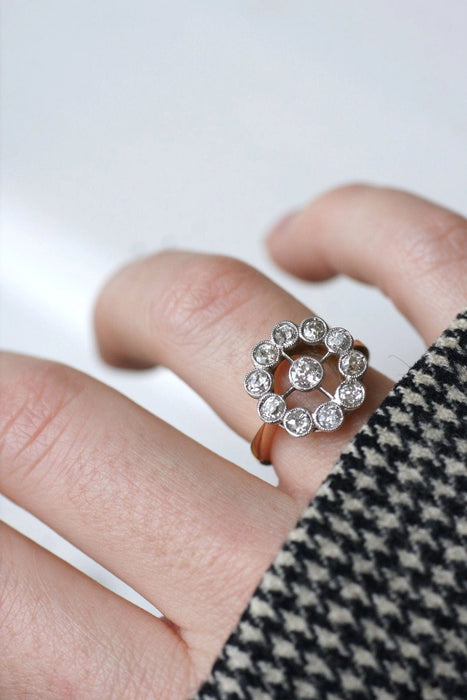 Bague Bague marguerite ancienne diamants 58 Facettes