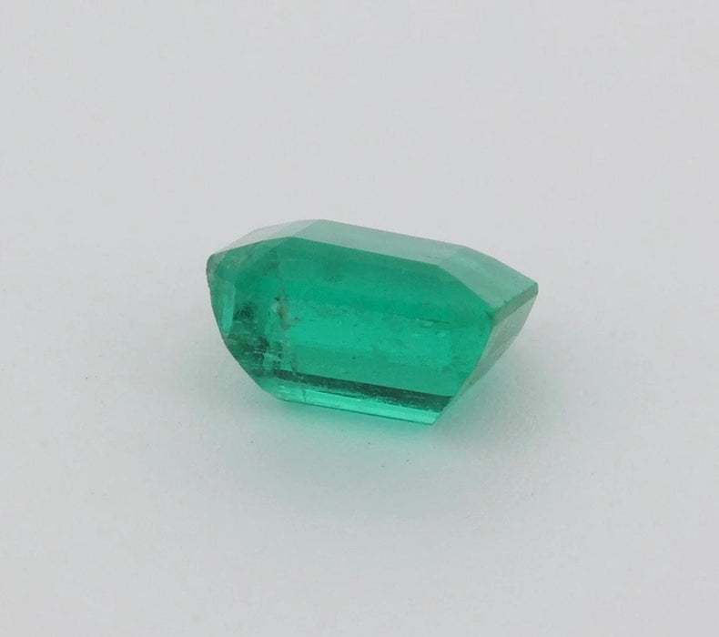 Gemstone Emeraude 1.55cts du Brésil 58 Facettes 182