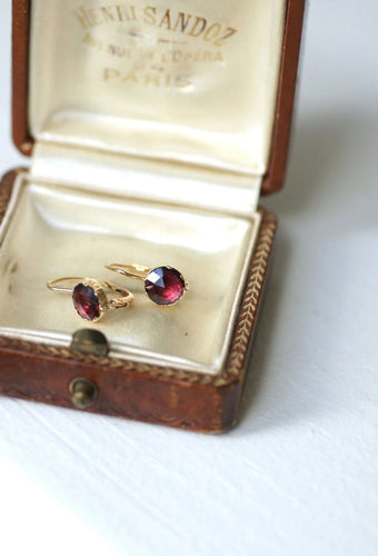 Boucles d'oreilles Dormeuses anciennes or et grenats 58 Facettes