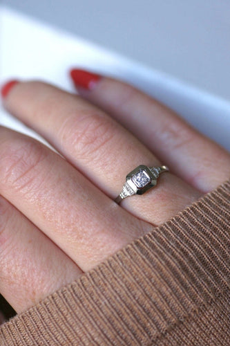 Bague Solitaire diamant Art Déco géométrique 58 Facettes
