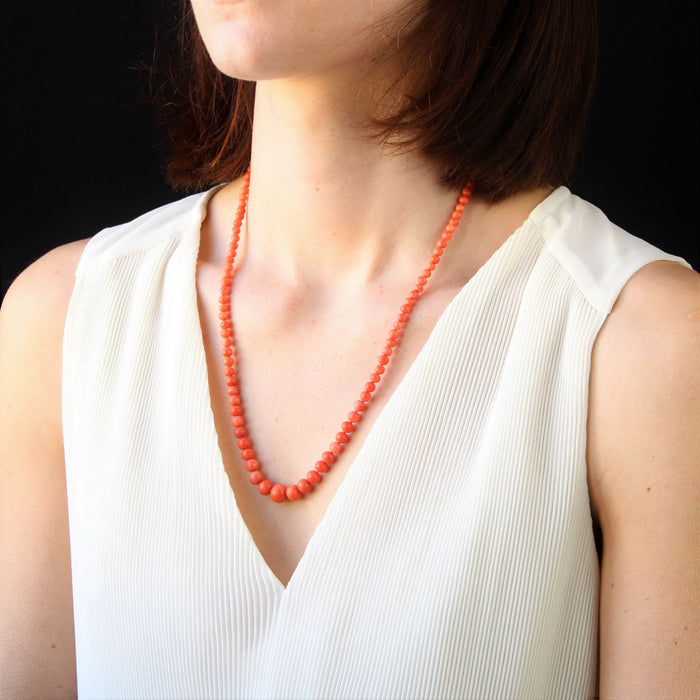 Collier Collier ancien de perles de corail naturel 58 Facettes 05-067