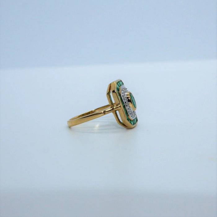 Bague Bague en Or jaune, Emeraude & Diamants 58 Facettes BAG0125