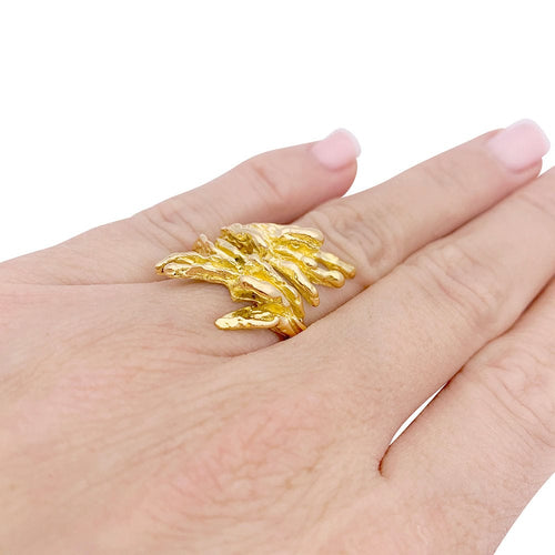 Bague 51 Bague croisée or jaune texturé. 58 Facettes 33602