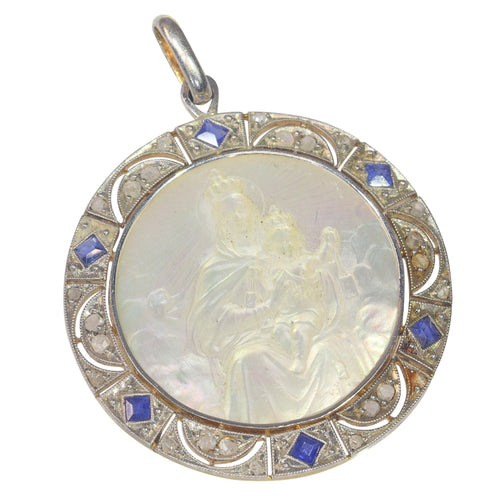 Pendentif Médaille Marie Art déco diamants et saphirs 58 Facettes 23191-0422