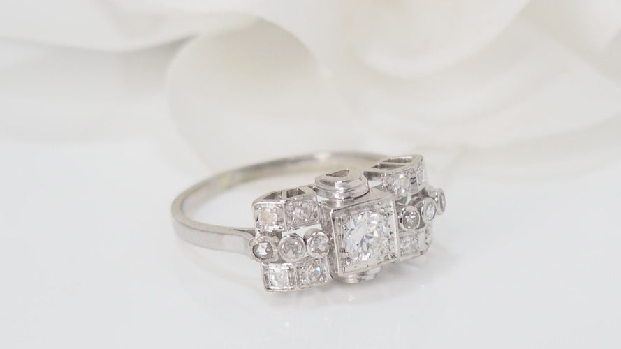 Bague 58.5 Bague Art Déco en platine et diamants 58 Facettes 32019