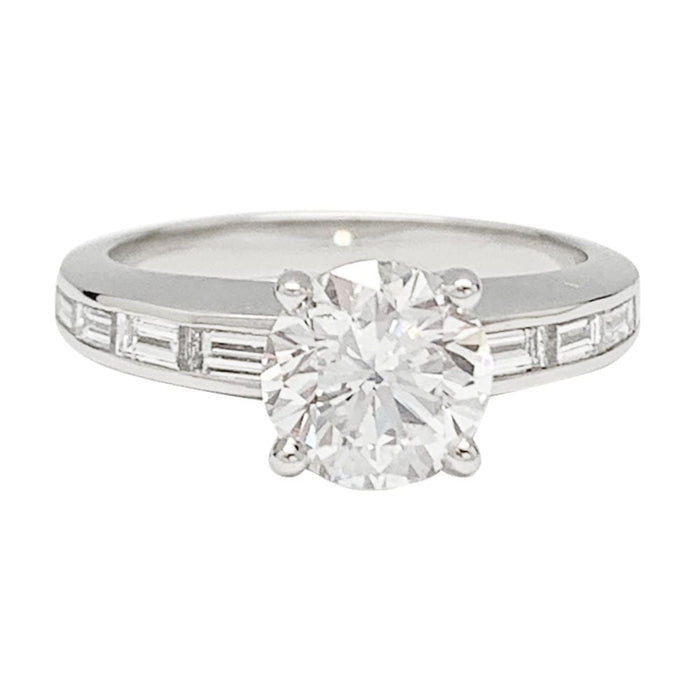 Bague 51 Bague solitaire accompagné diamants baguette. 58 Facettes 31937