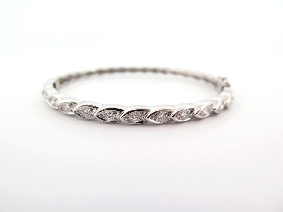 Bracelet bracelet jonc en or blanc 18k 16.6gr serti de 11 diamants 0.88ct 58 Facettes 249108