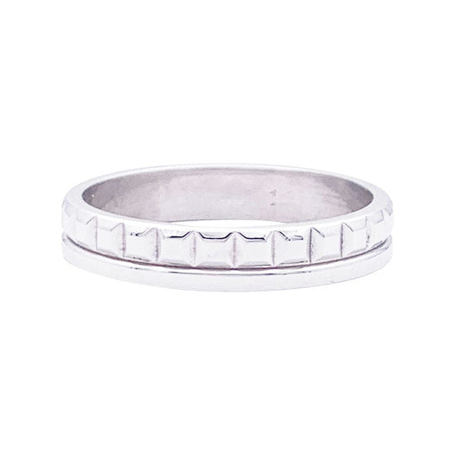 57 Alliance Boucheron “Quatre Radiant Edition” ring in white gold. 58 Facettes 33490