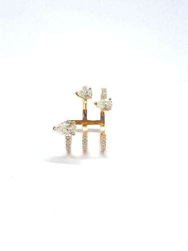 Bague Bague en or jaune et diamants forme poire 58 Facettes