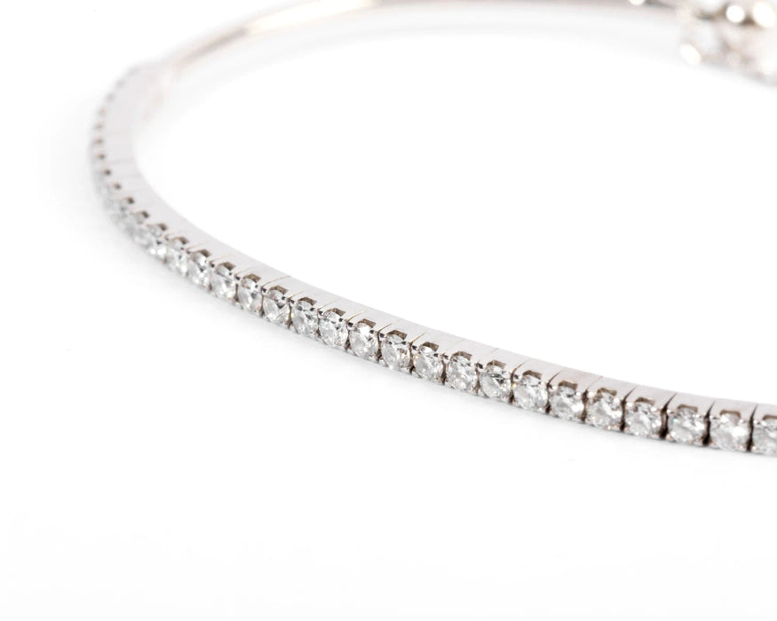 Bracelet Bracelet demi jonc or gris et diamant sur le dessus 58 Facettes 0