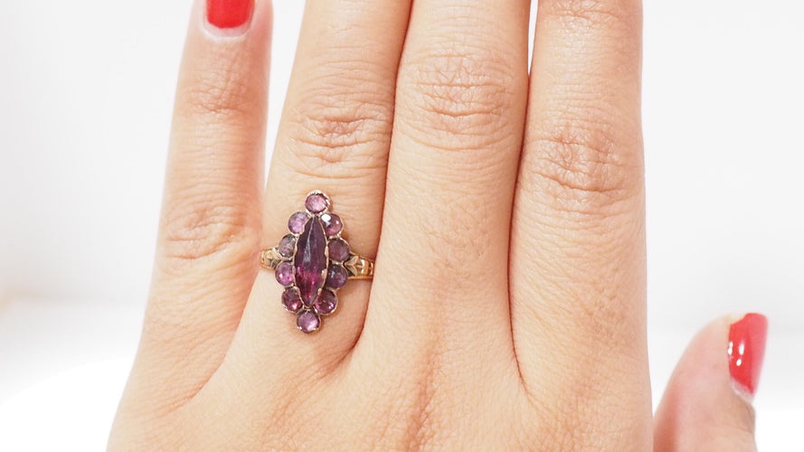 Bague 53 Bague marquise ancienne en or rose et grenats 58 Facettes 32066