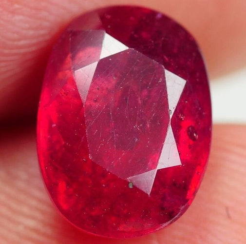 Gemstone Rubis 5cts 58 Facettes 382