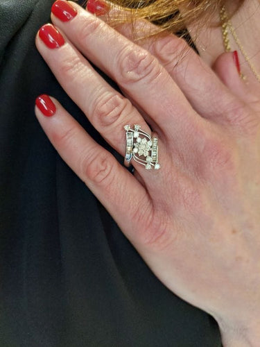 Bague 54 BAGUE MODERNE DIAMANTS 58 Facettes 079131