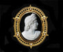 Brooch Gold brooch and onyx cameo of Apollo of Belvedere 58 Facettes