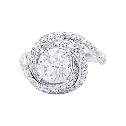Bague 51 Solitaire Cartier, "Trinity Ruban", platine et diamants. 58 Facettes 32710