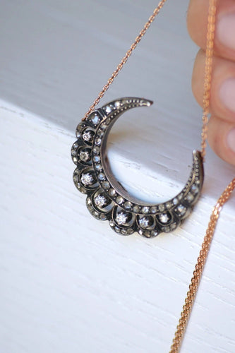 Collier Collier croissant de lune or et diamants 58 Facettes