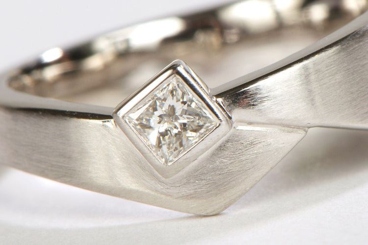 Bague 54 Bague Or blanc Diamant 58 Facettes 05672CD