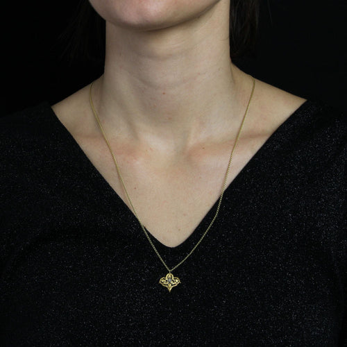 Collier Chaine ancienne et son pendentif arabesques et diamants taillés en rose 58 Facettes 23-351