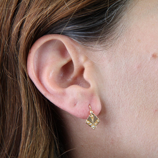 Boucles d'oreilles Boucles d'oreilles anciennes dormeuses perles fines 58 Facettes CVBO6