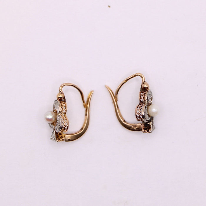 Boucles d'oreilles Dormeuses Art Nouveau Trèfles Diamants et Perles fines 58 Facettes