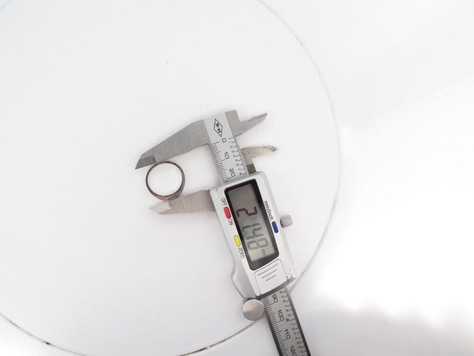 Bague 54 vintage bague CARTIER tank solitaire en or 18k diamant princesse 0.25ct 58 Facettes 257979