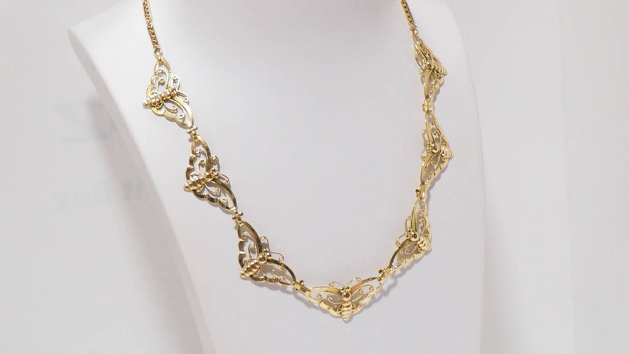 Collier Collier ancien en or jaune aux Papillons 58 Facettes 31351