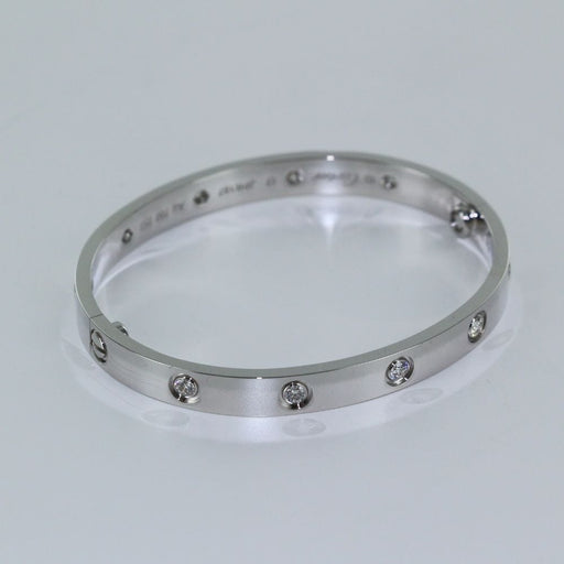 CARTIER Bracelet - “LOVE” Diamond Bangle Bracelet 58 Facettes
