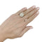 Bague 55 Bague en or blanc à entourage, centre diamant jaune 2,01 carats. 58 Facettes 31972
