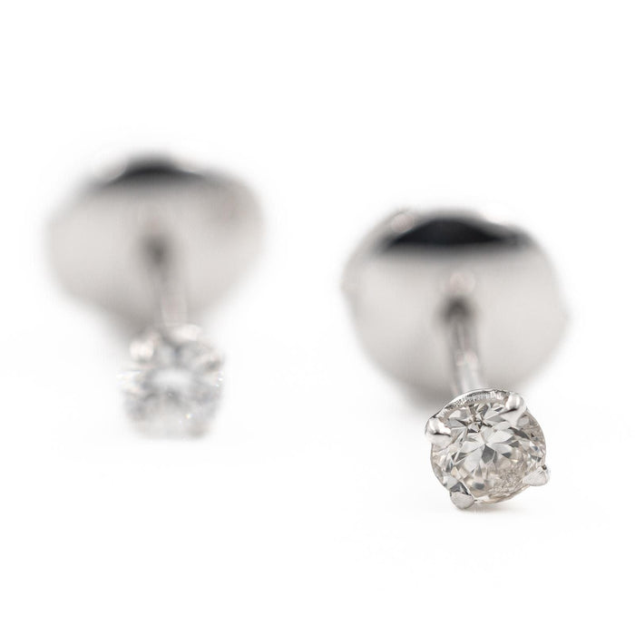 Boucles d'oreilles Boucles d'oreilles Puces Or blanc Diamant 58 Facettes 2218364CN