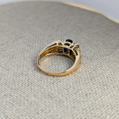 Bague Bague en or jaune diamants et saphir 58 Facettes 18764