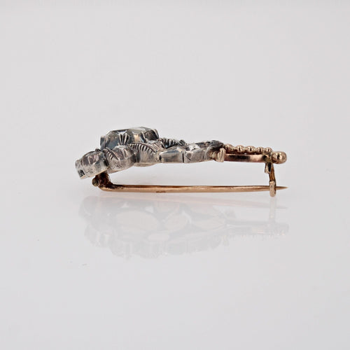 Broche Broche ancienne fleur diamants 58 Facettes 11-084