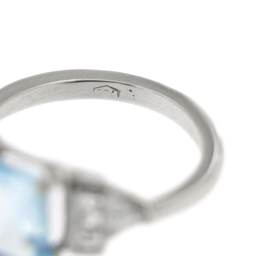 Bague 52 Bague topaze et diamants 58 Facettes 1607