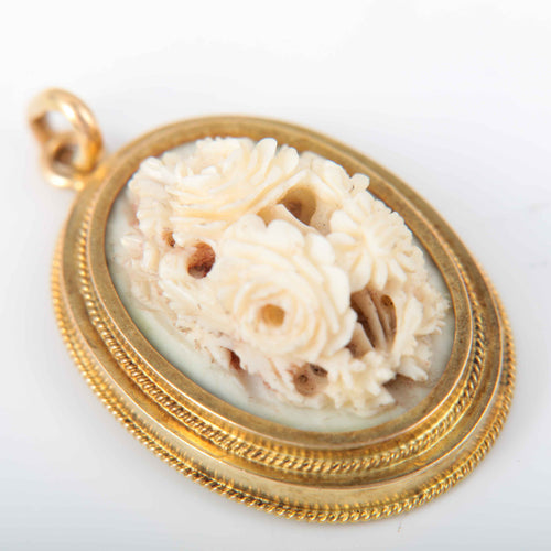 Pendentif Pendentif motif fleurs 58 Facettes