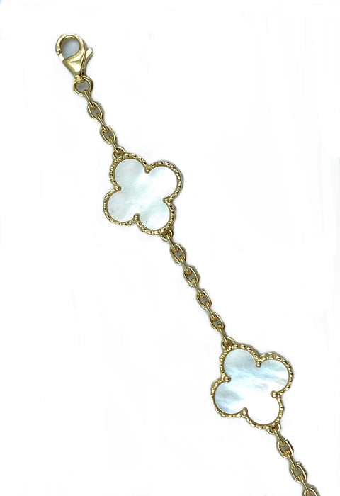 Bracelet Van Cleef & Arpels. Bracelet Alhambra Vintage or jaune et nacre 58 Facettes