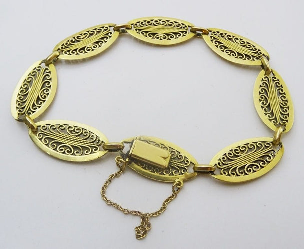 Bracelet Vintage French 18 karat Gold Filligree bracelet 58 Facettes