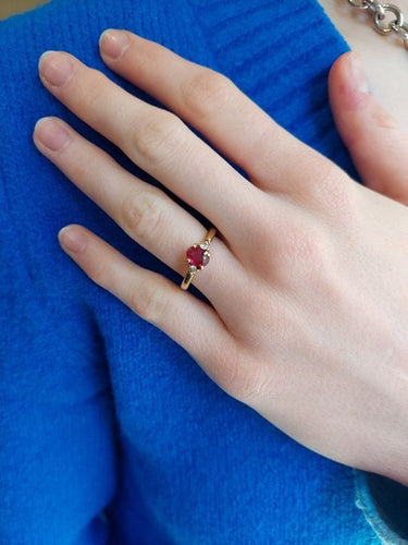 Bague BAGUE MODERNE RUBIS ET DIAMANTS 58 Facettes 081881