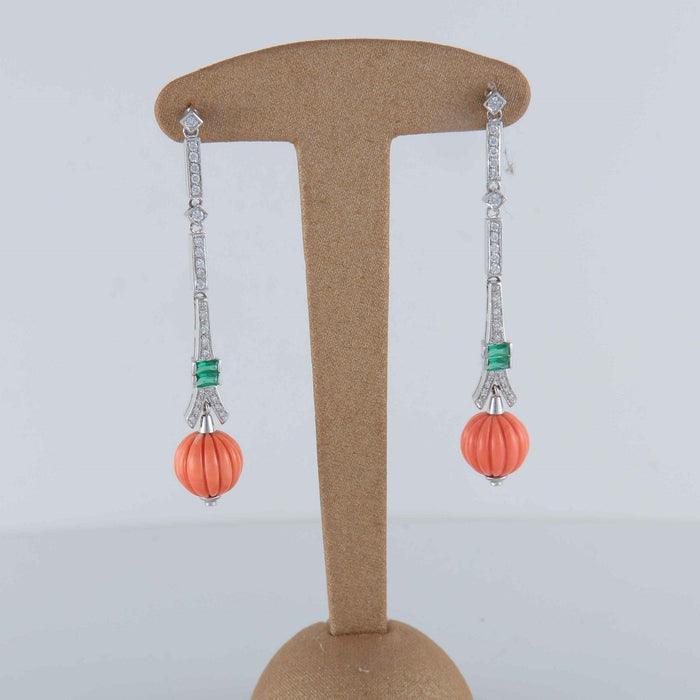 Boucles d'oreilles Boucles d'oreilles en or, émeraude et corail gadronné 58 Facettes