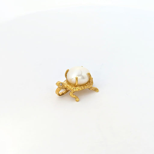Animal pendant yellow gold and pearl 58 Facettes 27217