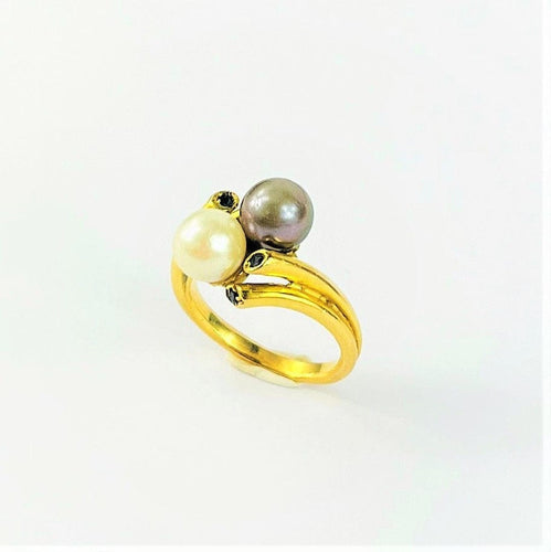 Bague 53 Bague Toi et Moi Or Jaune Perles de Culture et Saphir 58 Facettes 20400000621