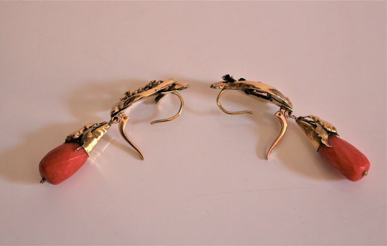 Boucles d'oreilles Pendants d'oreilles or et corail Napoléon III 58 Facettes 474