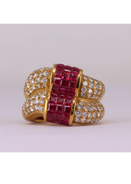 Bague Bague ondulée Or jaune Rubis et Diamants 58 Facettes RNG0016