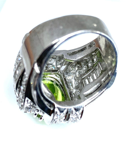 Bague Bague Art Déco Platine diamants et péridot 58 Facettes