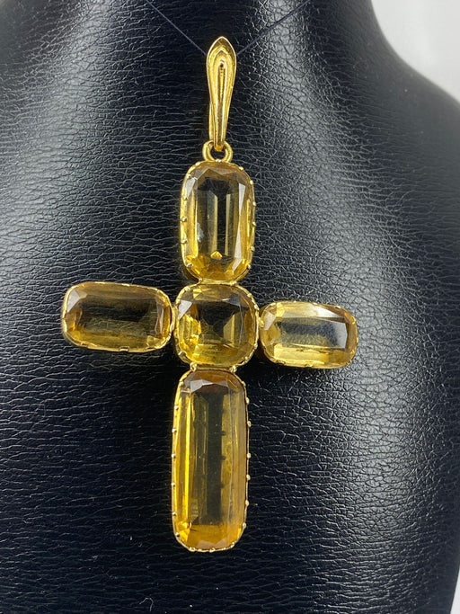 Pendentif Pendentif Croix en or, citrines 58 Facettes