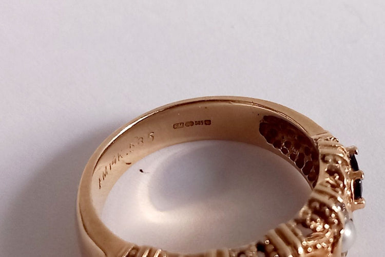 Bague 57 Bague saphirs et perles 58 Facettes